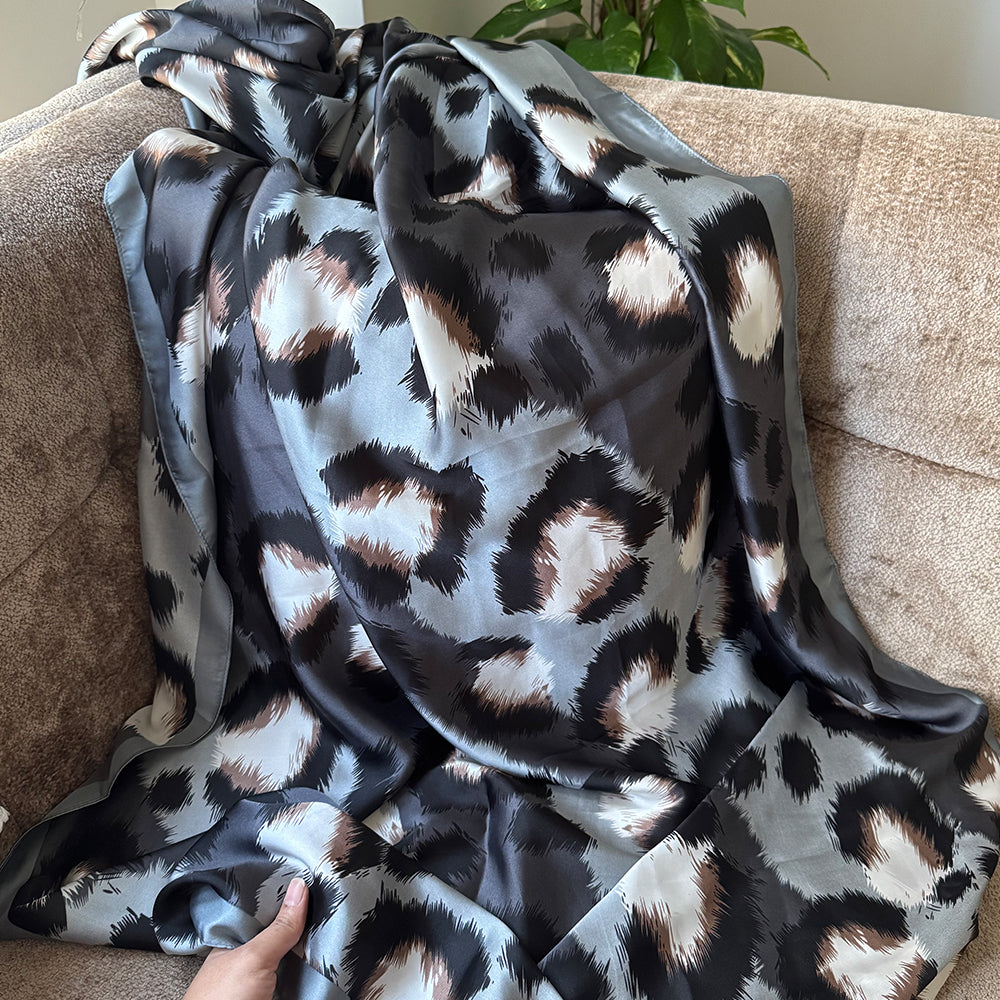 Monochrome Muse Scarf