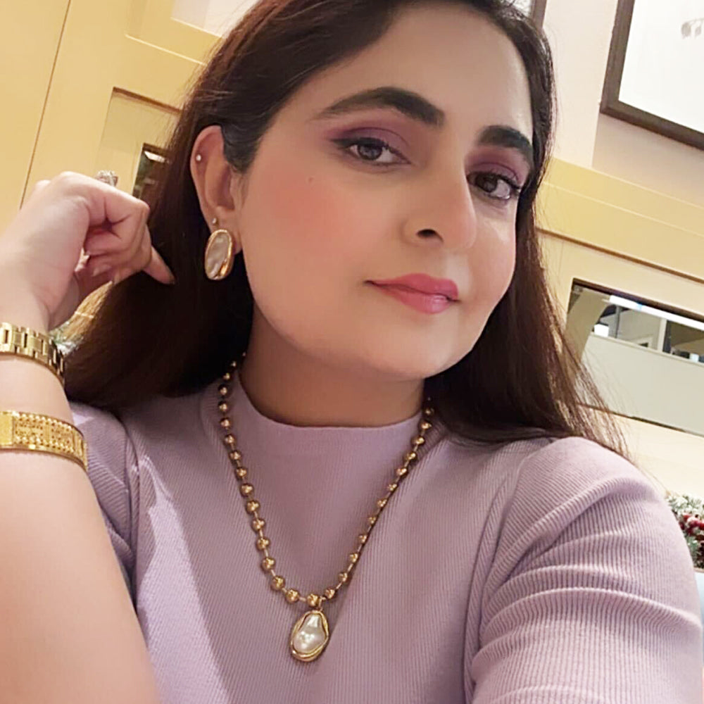 Noor Drop Necklace