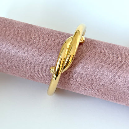Knot Cuff