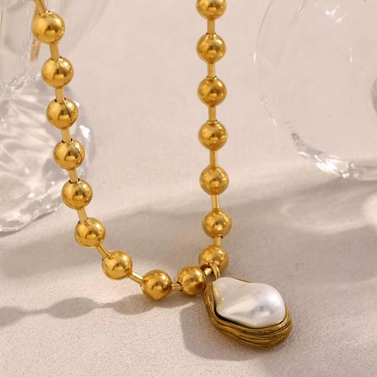 Noor Drop Necklace