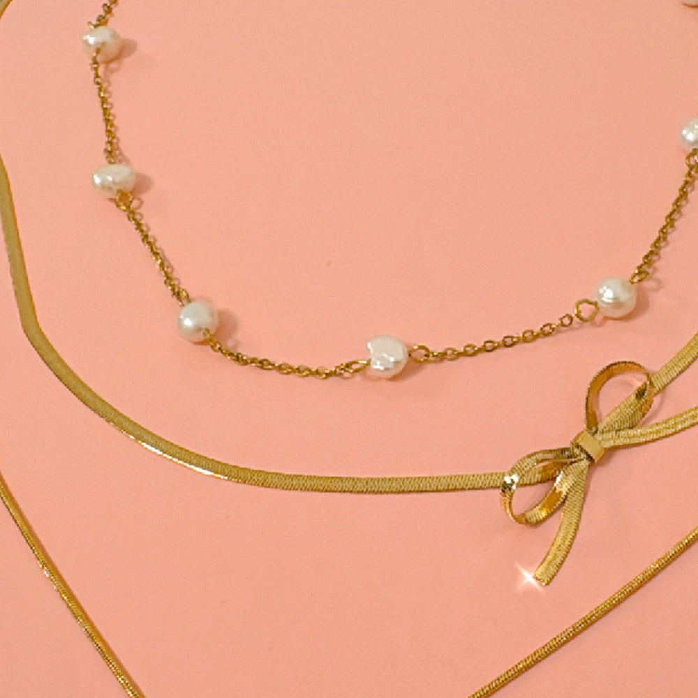 Grace Bow Necklace