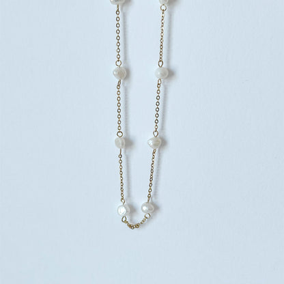 Leen Pearl Necklace