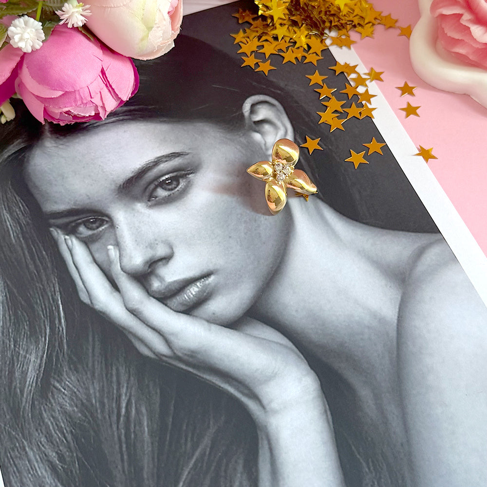 Petal Shine Earrings
