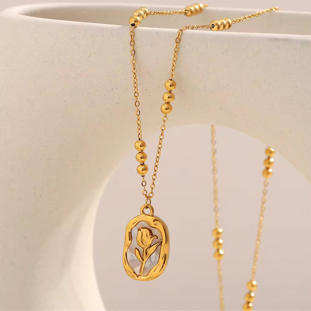 Solene Necklace