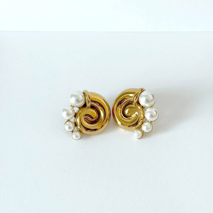 Snail Pearl Earrings